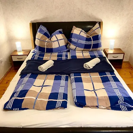 Goldschmiedt Vendeghaz Konukevi 3*